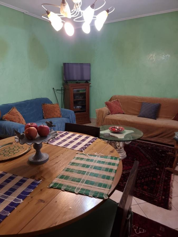Ari'S Apartment Арахова Екстер'єр фото
